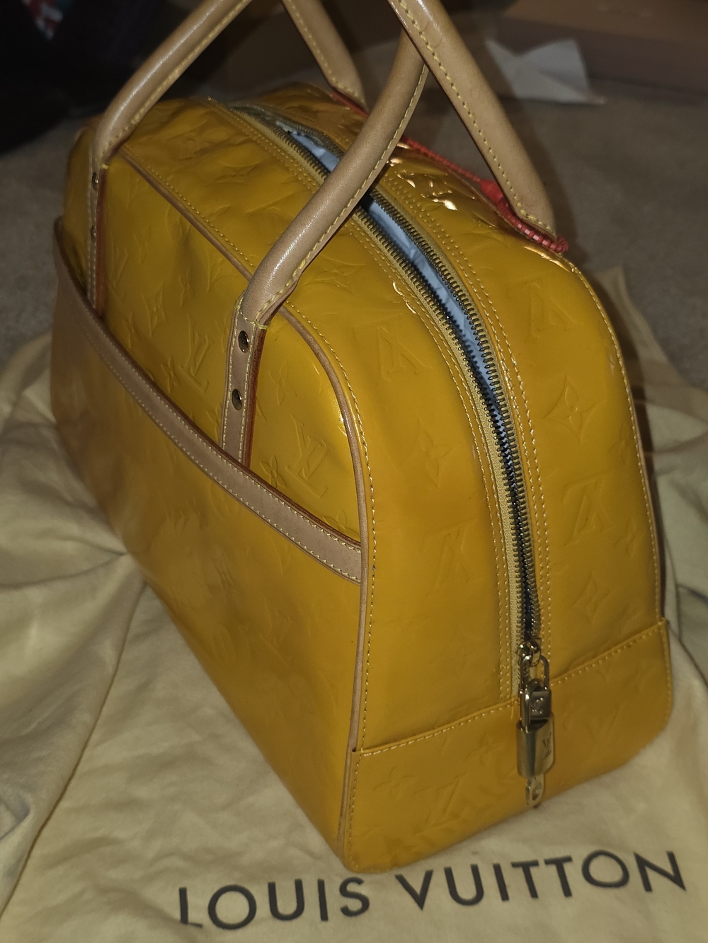 Louis Vuitton Yellow Monogram Vernis Thompkins Square Bowling Top Handle Tote - Picture 4 of 10